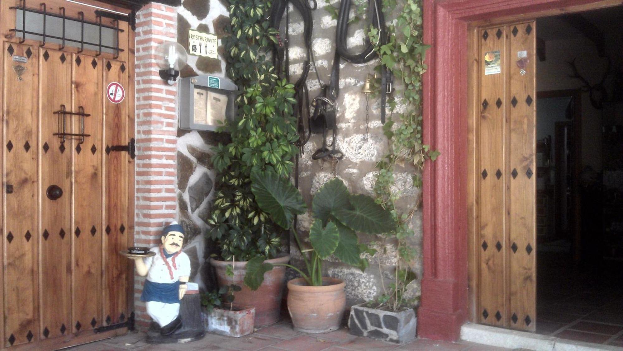 Alojamiento Rural La Caseria De Piedra Restaurante Jaén Esterno foto
