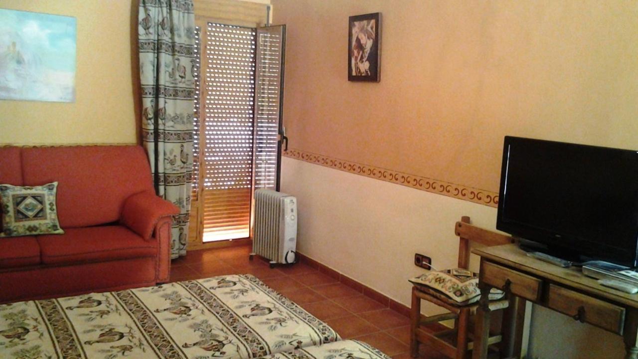 Alojamiento Rural La Caseria De Piedra Restaurante Jaén Esterno foto