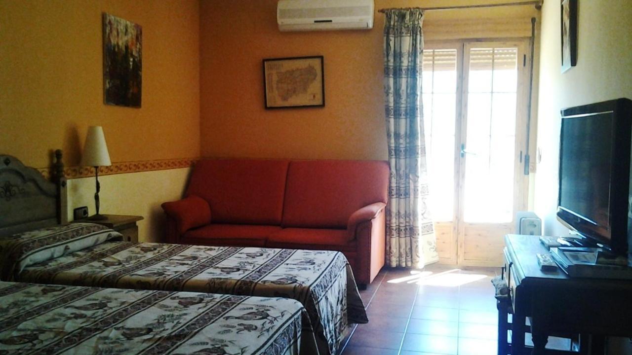 Alojamiento Rural La Caseria De Piedra Restaurante Jaén Esterno foto